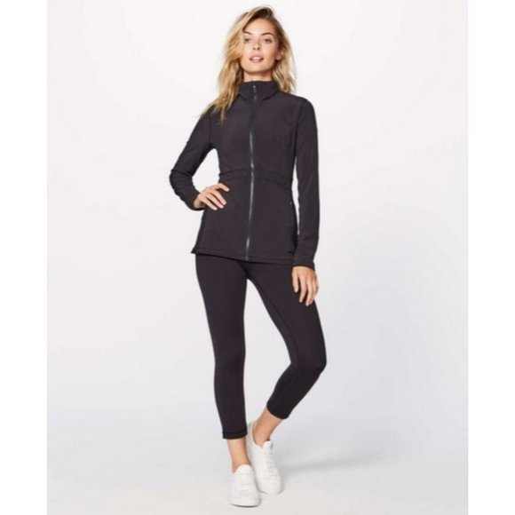 Lululemon Round Trip Jacket Black Size 2 Swift Ultra Light - Picture 1 of 9